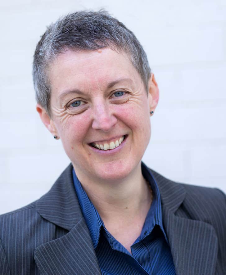 Dr Rachel Hall